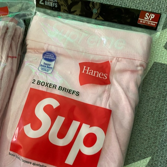 Supreme Accessories - Supreme Hanes Boxer Briefs Pink Size Small